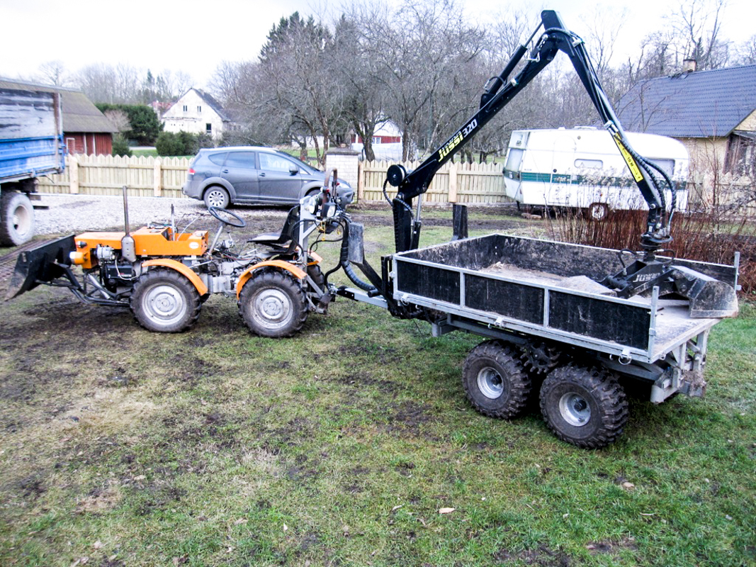 ATV-Trailer mit hydr. Kippvorrichtung, ATV und UTV